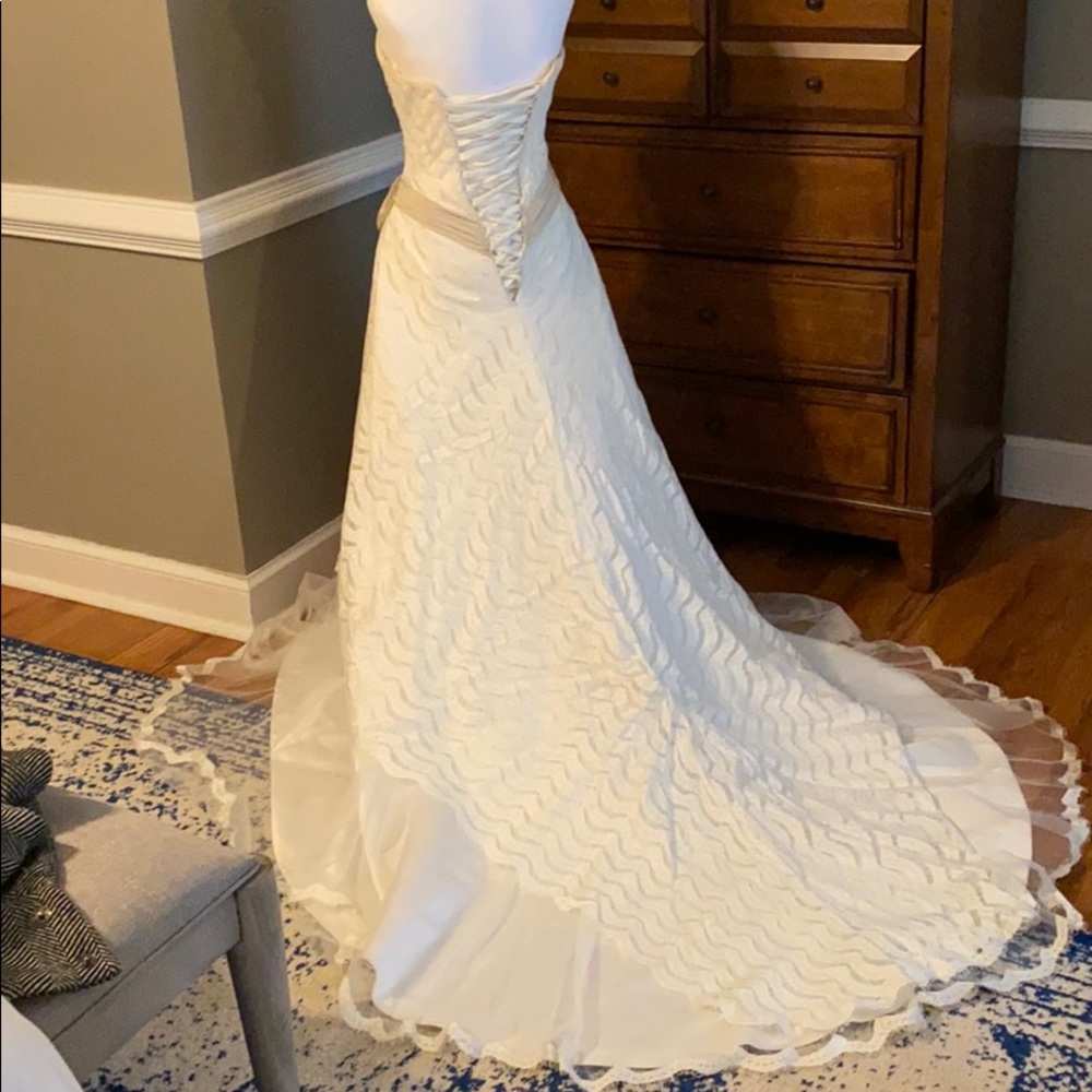 Maggie Sottero Lace JL 958 Wedding gown
